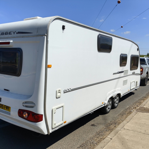 VOGUE 600 DOBLE EJE 2006 6 a 7 personas